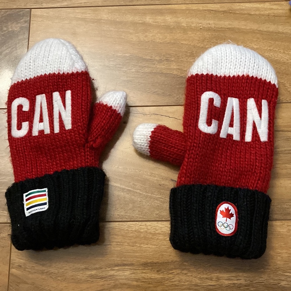 Hudsons Bay Mittens